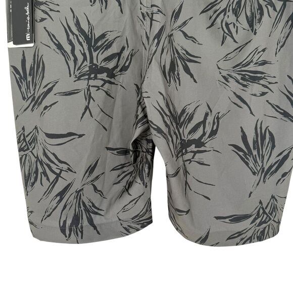 Travis Mathew Golf Shorts Size 36 You Won’t Grey Pinstripe Leaves Performance - Picture 13 of 13